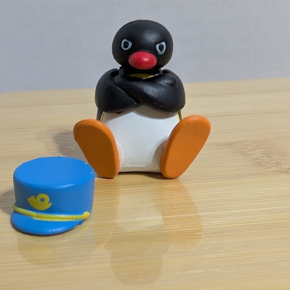 Upset Pingu With Hat Penguin Toy Figure - Picture 6 of 8